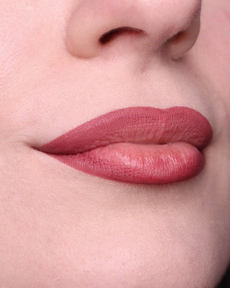 LONG LASTING – LIPLINER PENCIL