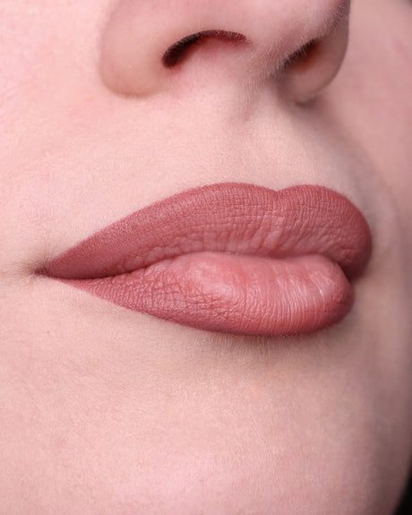 LONG LASTING – LIPLINER PENCIL