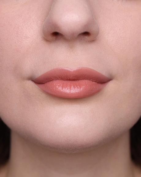 TWIST & GO – Nourishing lipstick pencil