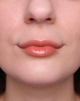 BALMY GLOSS – Shkëlqyes ushqyes për buzët